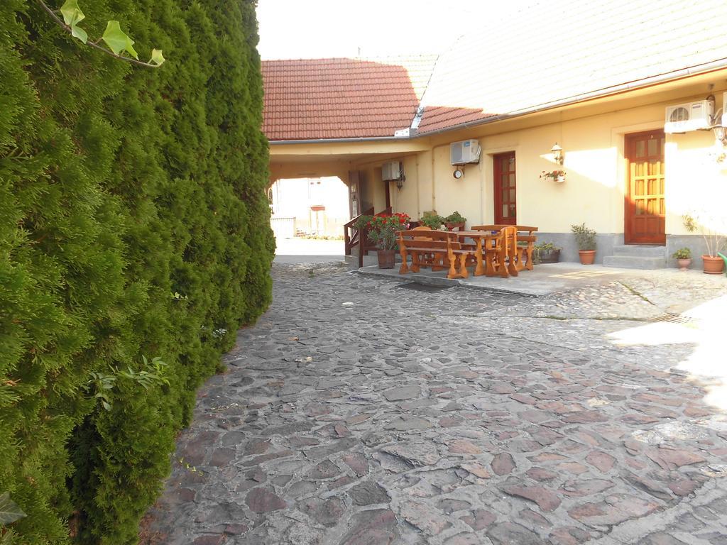 Retel Vitez Vendeghaz Hotel Sárospatak Buitenkant foto